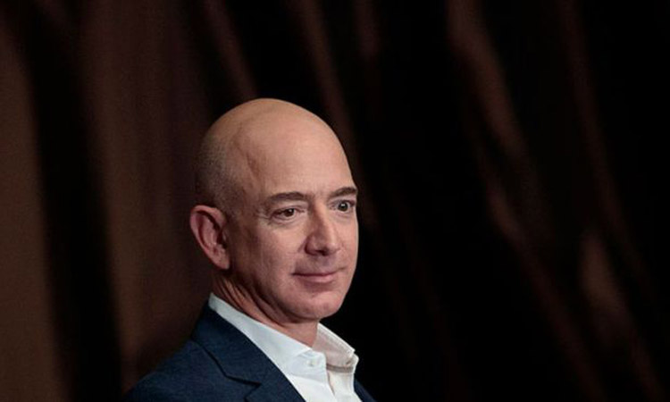 ബിൽഗേറ്റ്​സിനെ മറികടന്നു; ജെഫ്​ ബെസോസ്​ സമ്പന്നരിൽ ഒന്നാമൻ